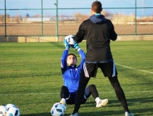 Фоторепортаж с вечерней тренировки «Окжетпеса»