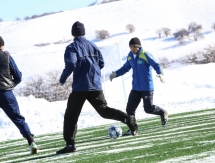 Казахстанские боксеры сыграли в футбол во время УТС