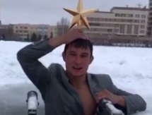 Чемпион Казахстана по таеквондо из проруби поздравил казахстанцев с наступившим Новым годом