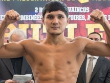 Хусаинов нокаутом одержал пятую победу на профи-ринге