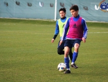 Фоторепортаж с вечерней тренировки «Окжетпеса»