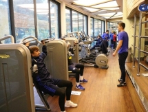 Фоторепортаж с тренировки «Окжетпеса» в тренажерном зале