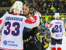 Фоторепортаж с матча ВХЛ «Сарыарка» — «Сокол» 3:2 Б
