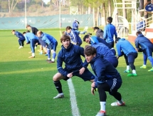 Фоторепортаж с вечерней тренировки «Окжетпеса»