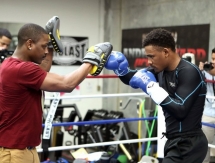 Фоторепортаж с тренировки Джейкобса перед боем с Головкиным