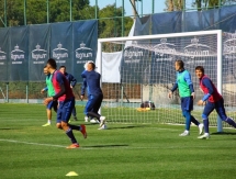 Фоторепортаж с утренней тренировки «Ордабасы»