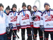 В Астане прошел турнир по хоккею на реке Ишим