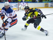 Фоторепортаж с матча ВХЛ «Сарыарка» — СКА-Нева 2:3