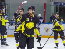 Фоторепортаж с матча ВХЛ «Сарыарка» — СКА-Нева 2:3