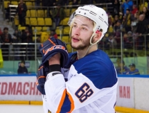 Фоторепортаж с матча ВХЛ «Сарыарка» — СКА-Нева 2:3