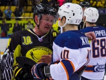 Фоторепортаж с матча ВХЛ «Сарыарка» — СКА-Нева 2:3