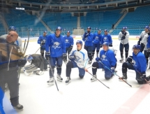 Фоторепортаж с открытой тренировки «Барыса»