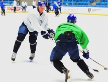 Фоторепортаж с открытой тренировки «Барыса»