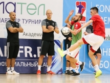 «Кайрат» провел первую тренировку в Троицке 