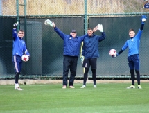 Фоторепортаж с вечерней тренировки «Окжетпеса»