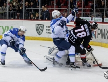 Фоторепортаж с матча плей-офф КХЛ «Трактор» — «Барыс» 2:5