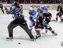 Фоторепортаж с матча плей-офф КХЛ «Трактор» — «Барыс» 2:5
