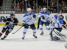 Фоторепортаж с матча плей-офф КХЛ «Трактор» — «Барыс» 5:1