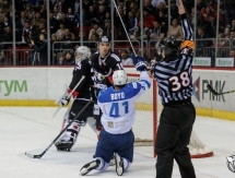 Фоторепортаж с матча плей-офф КХЛ «Трактор» — «Барыс» 5:1