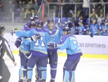 Фоторепортаж с матча плей-офф ВХЛ «Торпедо» — «Ижсталь» 3:2