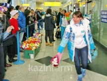 Участников Азиады торжественно встретили в Алматы