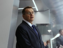 Экс-тренер «Барыса» Назаров продлил контракт с «Нефтехимиком»