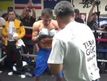 Головкин продемонстрировал свою силу на открытой тренировке