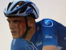 Инцидент с участием велогонщика «Астаны» назвали «верхушкой айсберга» в СМИ