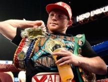 Потенциальному сопернику Головкина Канело придется освободить титул WBO, если он захочет реванша с Чавесом