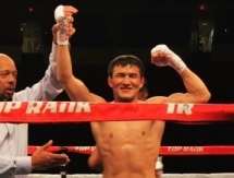 Уалиханов готовится к третьему бою на профи-ринге