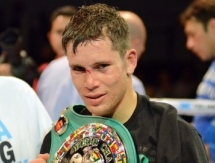 Куадрас объяснил, почему Альварес дерется с Чавесом, а не с Головкиным