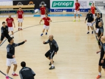 «Кайрат» провел первую тренировку в Троицке 