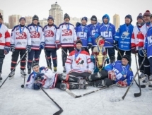 Впервые в Казахстане прошел зимний турнир по хоккею с шайбой на реке
