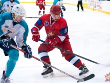 Фоторепортаж с матча ВХЛ «Ижсталь» — «Торпедо» 1:2