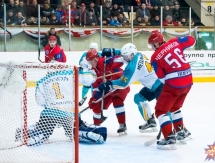 Фоторепортаж с матча ВХЛ «Ижсталь» — «Торпедо» 1:2