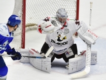 Фоторепортаж с матча плей-офф КХЛ «Барыс» — «Трактор» 2:1