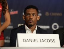 Фоторепортаж с дуэли взглядов финальной пресс-конференции боя Головкин — Джейкобс