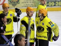 Фоторепортаж с матча плей-офф КХЛ «Зауралье» — «Сарыарка» 3:1
