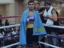 Видео жесткого нокаута Моминовым американца Оверби