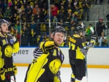 «Сарыарка» уступила «Зауралью» в матче плей-офф ВХЛ