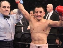 <strong>Жакиянов освободил титул чемпиона мира IBO</strong>