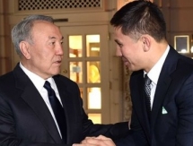 Назарбаев поздравил Головкина с победой