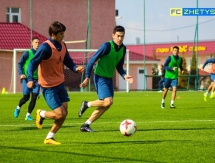 Фоторепортаж с тренировки «Жетысу» в Шымкенте