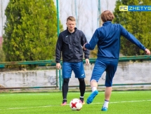 Фоторепортаж с тренировки «Жетысу» в Шымкенте