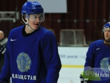 Фоторепортаж с тренировки сборной Казахстана в Киеве