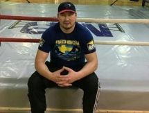 Заслуженный тренер РК дебютирует в профи-боксе