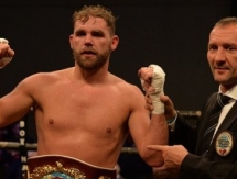 Британские фанаты не верят, что Сондерс способен побить Головкина