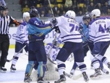 Хоккеисты «Торпедо» и «Динамо» вновь подрались в финале ВХЛ