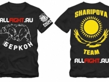 Часть средств от продажи футболок Шарипова передаст семье погибшего во время теракта казахстанца