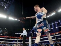 Американский полутяж призвал Альвареса драться с Головкиным